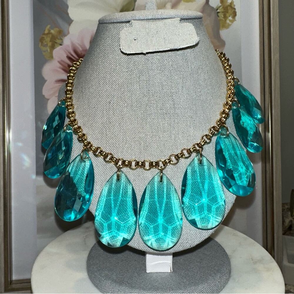 KATE SPADE - CASCADING AQUA TEARDROP STATEMENT NECKLACE - Picture 9 of 9